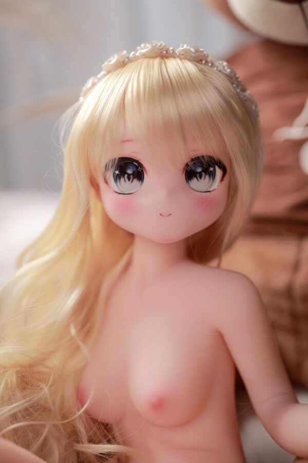 Xiaomai – Enchanting Miniature Japanese Anime Collectible Figurine - Image 15