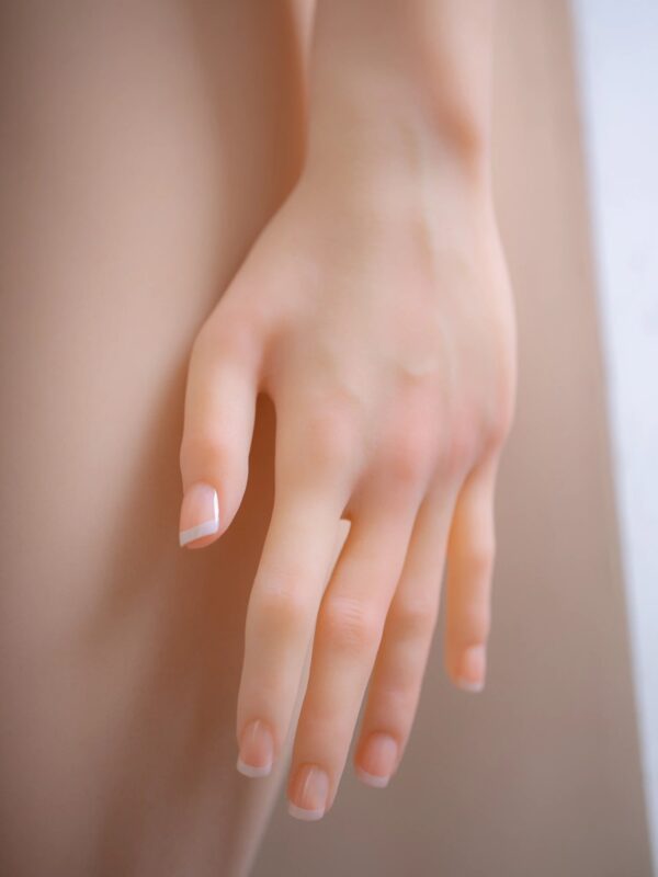 F4702-160cm(5.3ft)-34kg 2.0 B Cup Mini Asian Chinese Silicone Head Sex Doll｜Bezlya Doll - Image 13