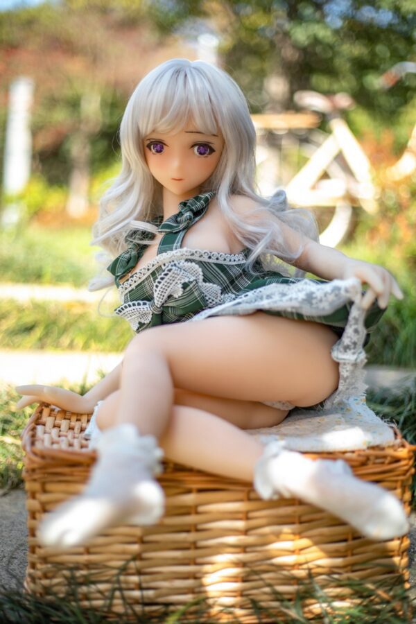 XiaoMeng – Enchanting Miniature Japanese Anime Collectible Figurine - Image 15