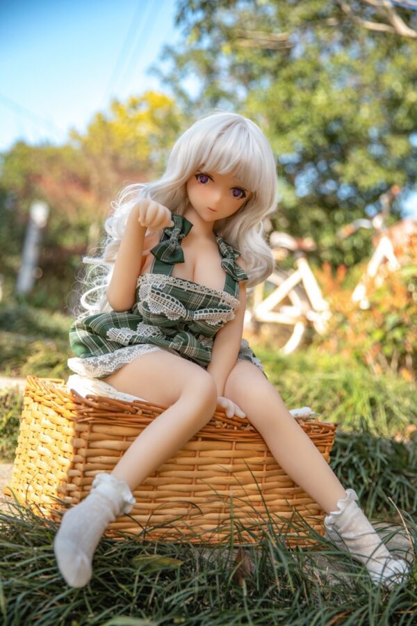 XiaoMeng – Enchanting Miniature Japanese Anime Collectible Figurine - Image 6