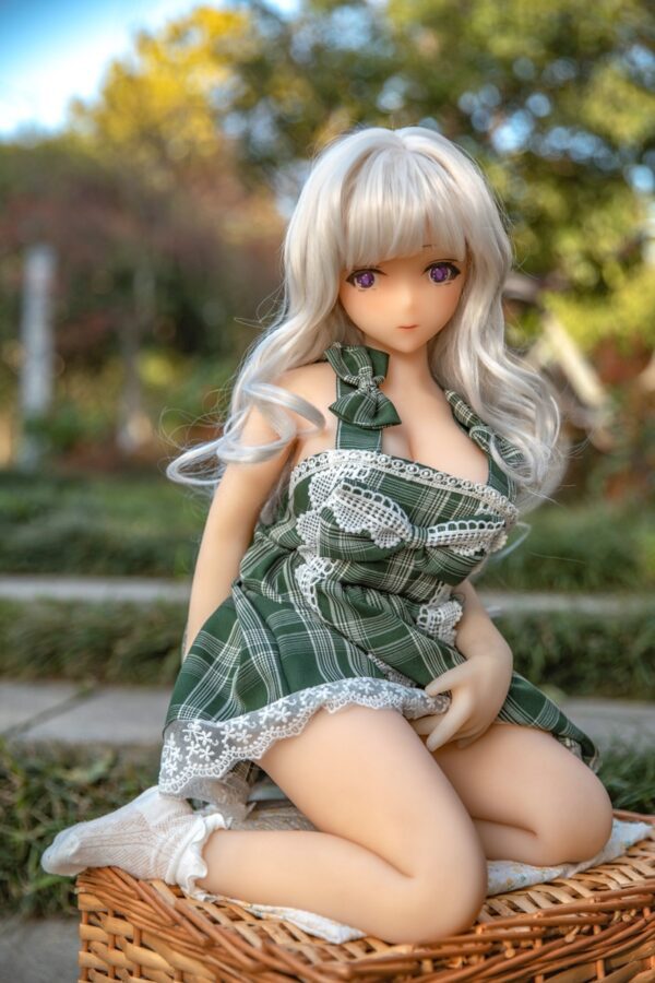 XiaoMeng – Enchanting Miniature Japanese Anime Collectible Figurine - Image 7