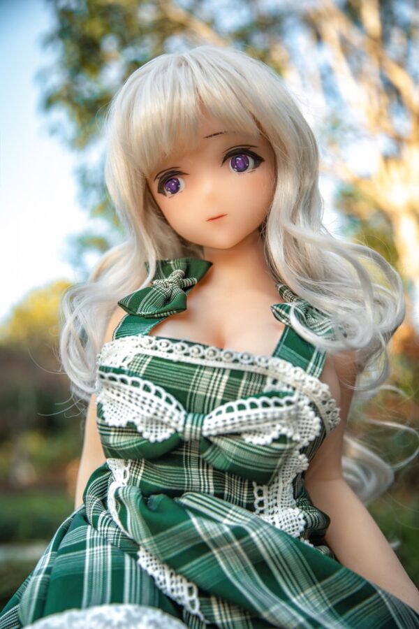 XiaoMeng – Enchanting Miniature Japanese Anime Collectible Figurine - Image 10